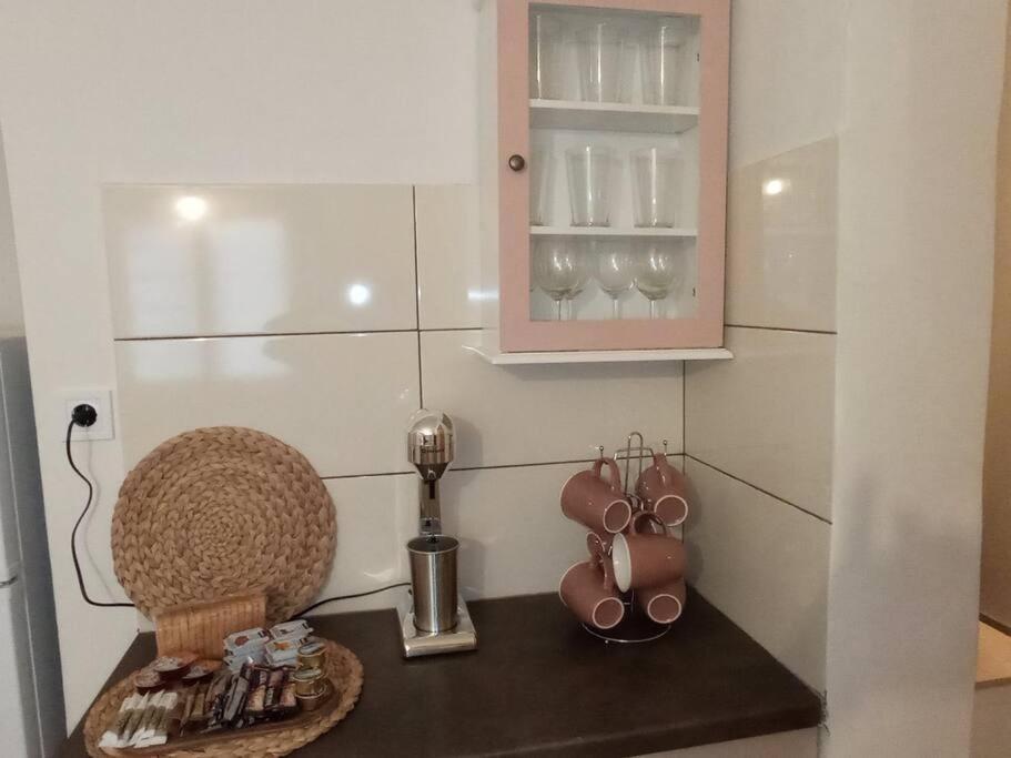 Studio 'Katerina By The Sea' Salamine Extérieur photo