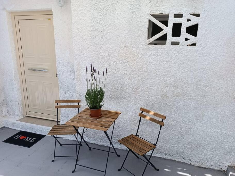 Studio 'Katerina By The Sea' Salamine Extérieur photo